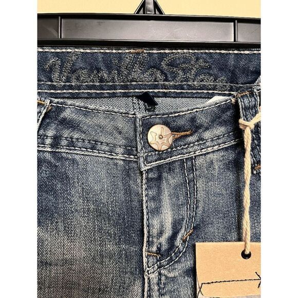 Levi's 524 Womens Superlow Distressed Skinny Jeans Light Wash Sz 5 New with Tag - Picture 13 of 16